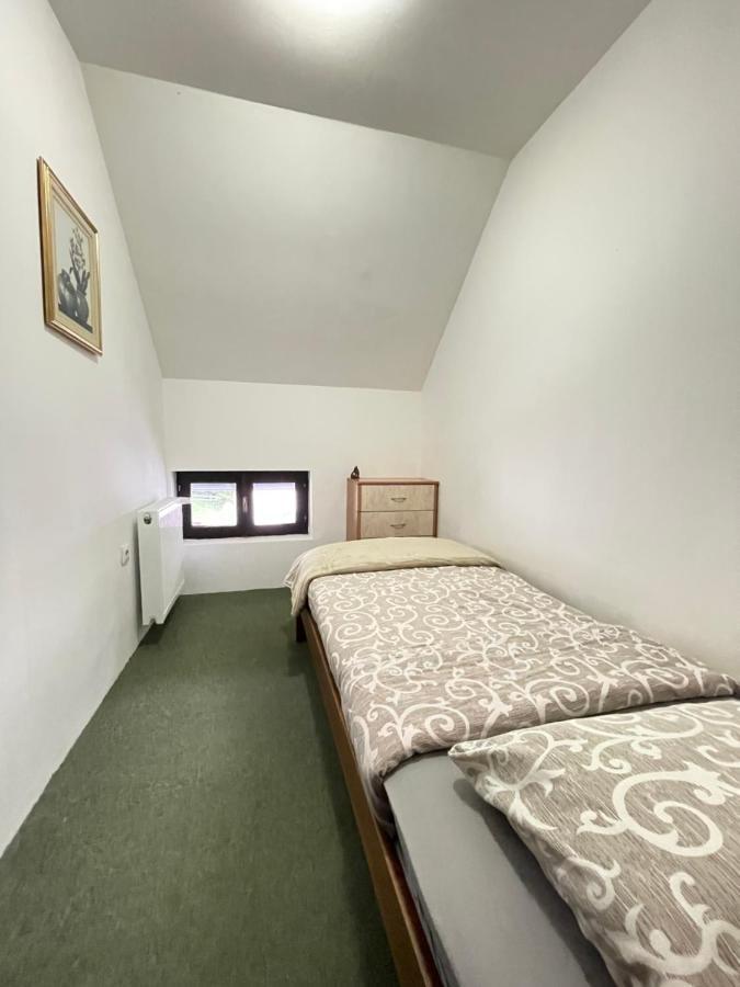 Underwoods Zabljak Guesthouse Esterno foto